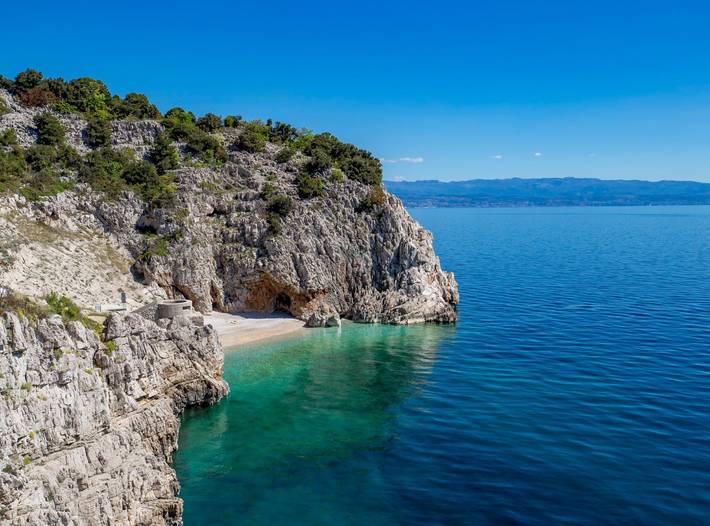 Ferienwohnung für 5 Personen, mit Garten und Balkon sowie Meerblick in Moscenicka Draga