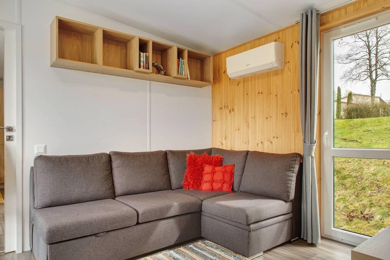 Vakantiehuis 'Tinyhaus 1' met Uitzicht op de Bergen, Wi-Fi en Airconditioning, foto 9