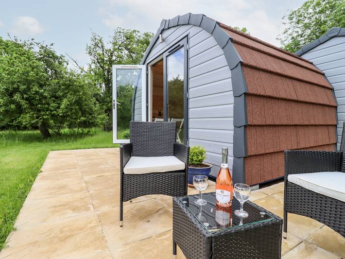 Cabane pour 4 personnes avec jardin in Gloucestershire
