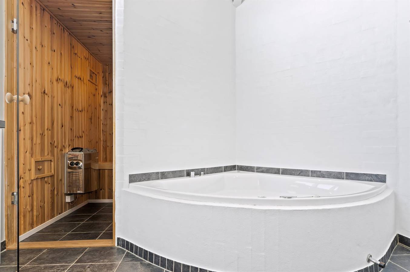 Nice home in Hirtshals w/ Sauna, Wifi and 3 Bedrooms in Hirtshals, Tannisbucht