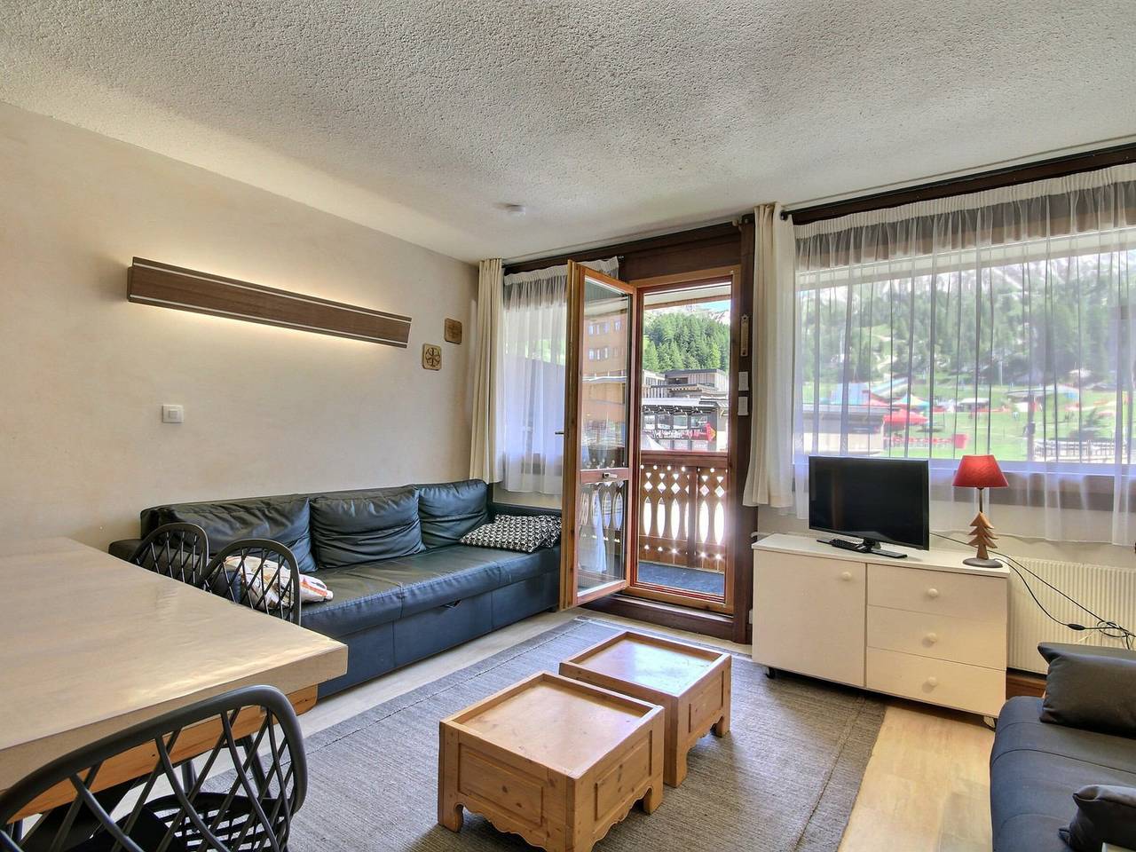 Appartement entier, Appartement rénové 3 pièces, 7/8 pers, au pied des pistes avec balcon, La Plagne in Plagne Centre, La Plagne-Tarentaise