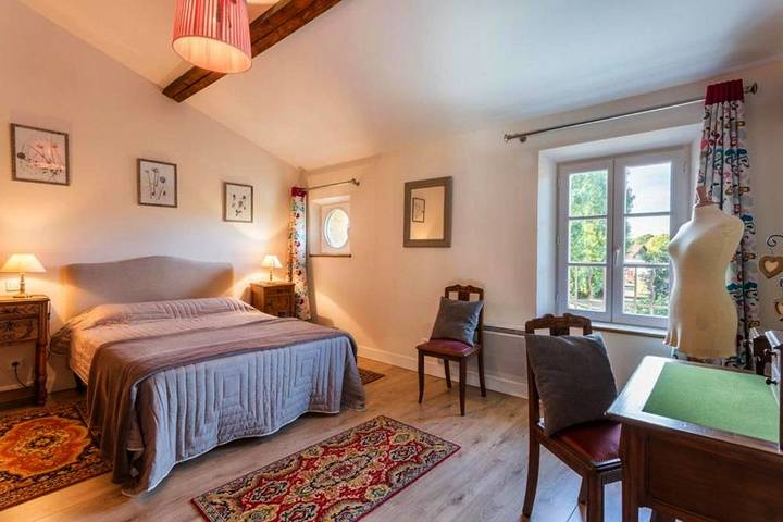 Location de vacances pour 8 personnes, avec vue et piscine à Saint-Avit-Saint-Nazaire - 4