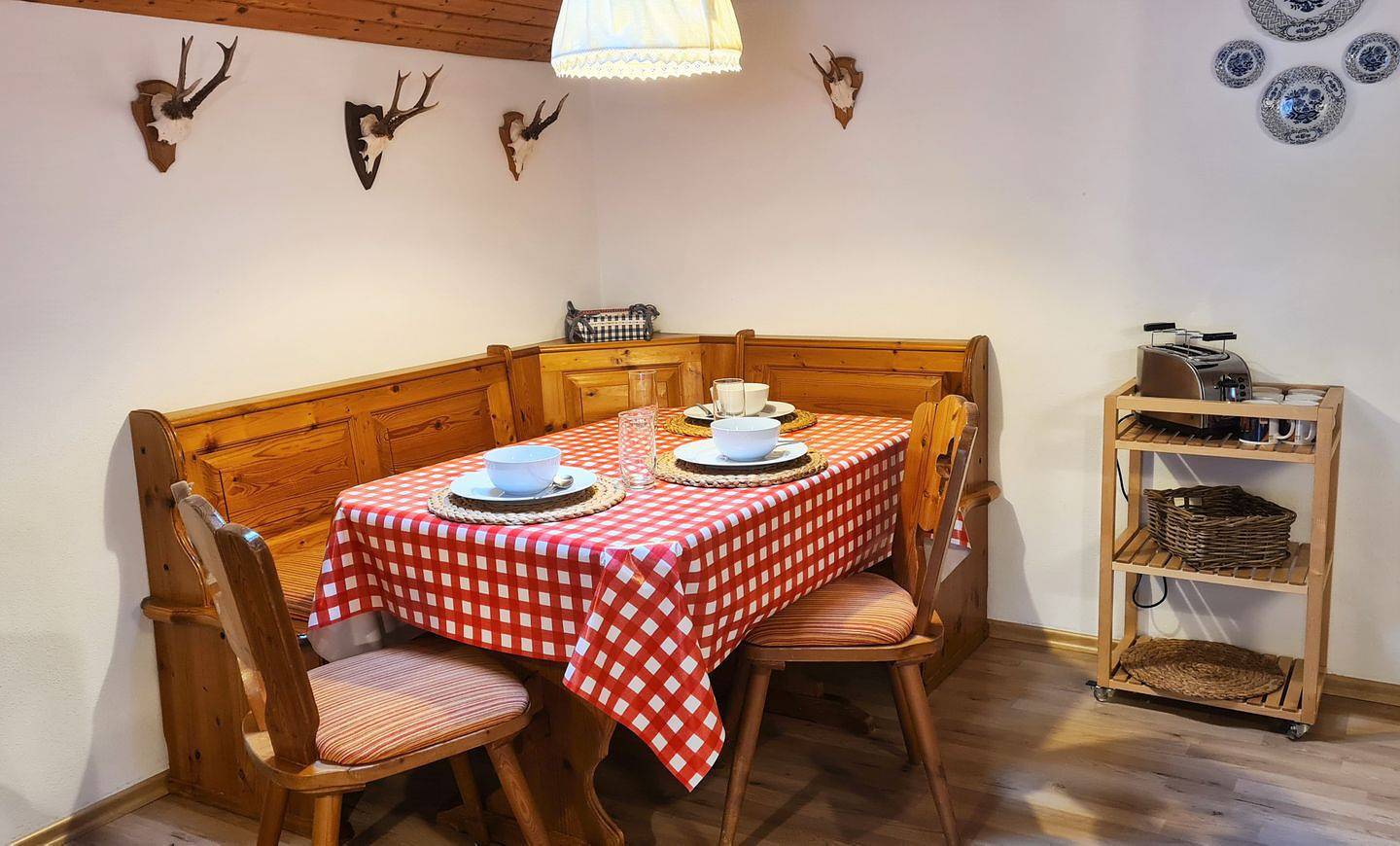 Ganze Wohnung, Rustikal eingerichtete Fewo Fagstein mit 2 Schlafzimmern und Balkon in Schönau am Königssee, Berchtesgadener Alpen