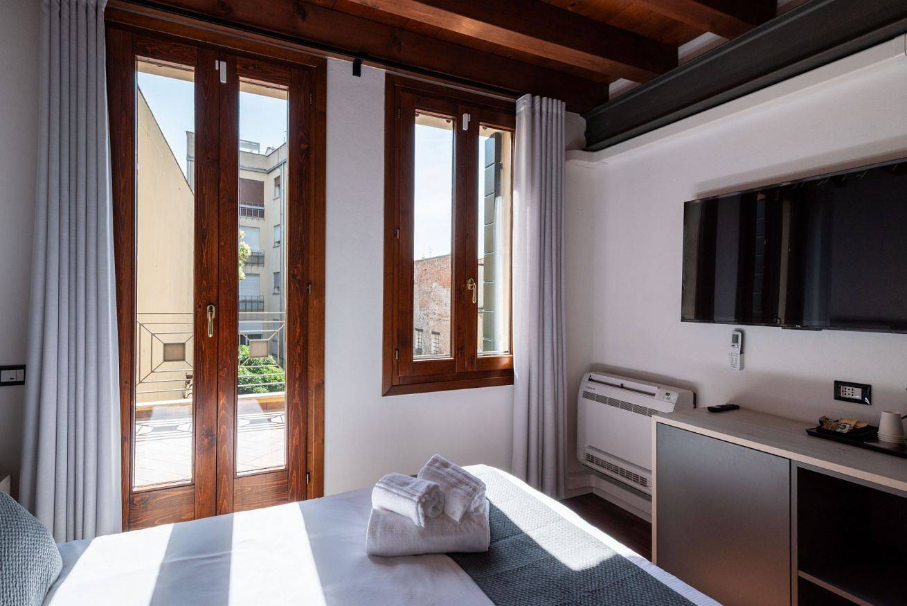 Entire apartment, GuestHost - Santo 86 Padova Room Palazzo Ragione in Padua, Padua Province