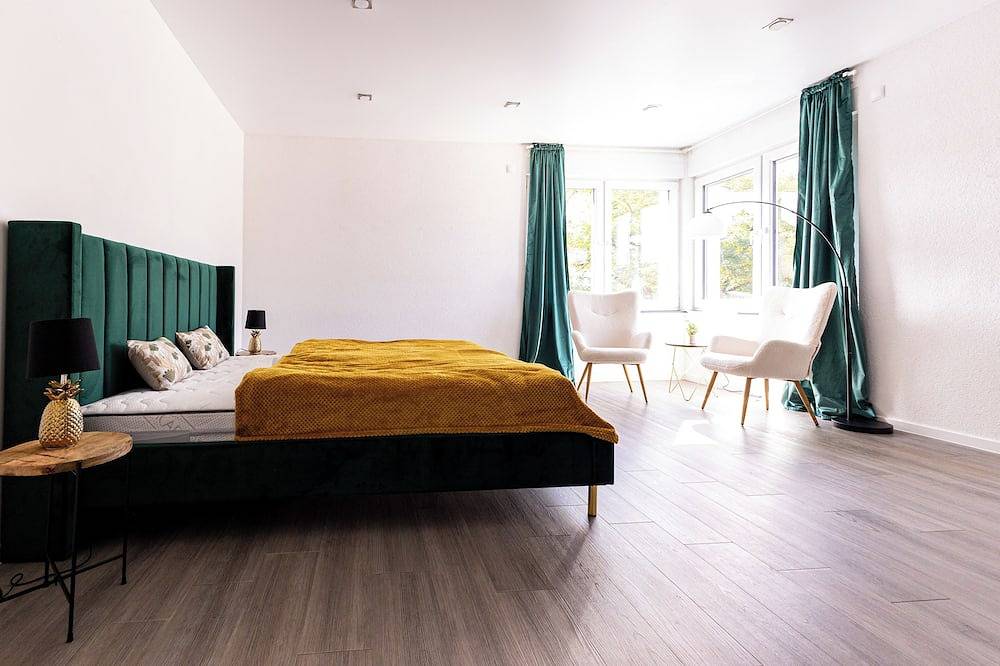 Ganze Wohnung, Design-Apartment zentral in Andernach mit top Aussicht, Wifi, Küche, Parkplatz in Andernach, Osteifel