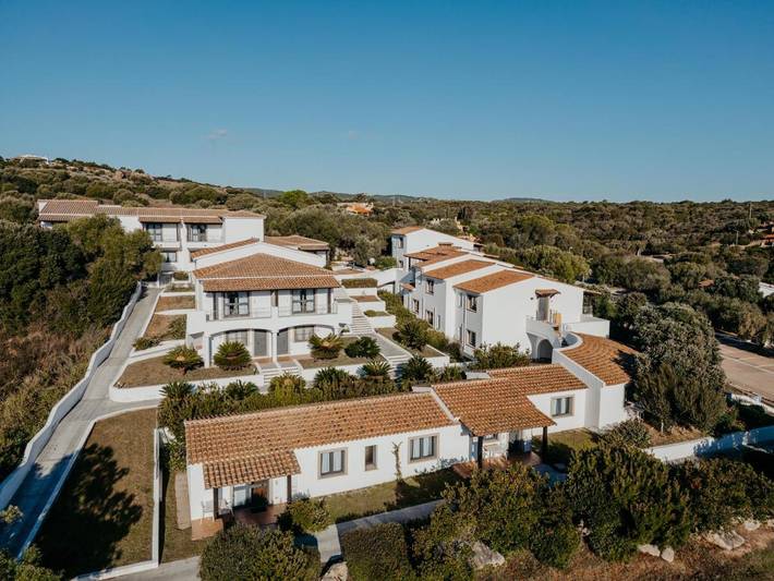 Location de vacances pour 4 personnes, avec piscine ainsi que jardin et bassin pour enfant dans Santa Teresa Gallura - 2