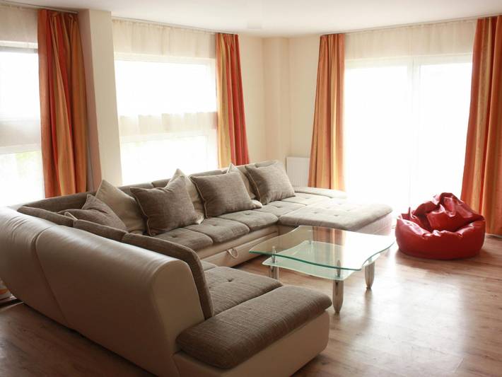 Ferienhaus für 9 Personen, mit Garten in Saal - 2