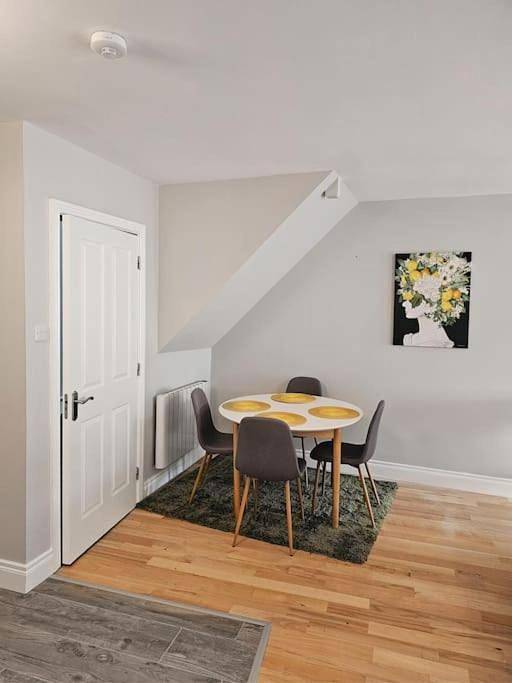 Gîte pour 6 personnes, avec balcon à Trim - 2