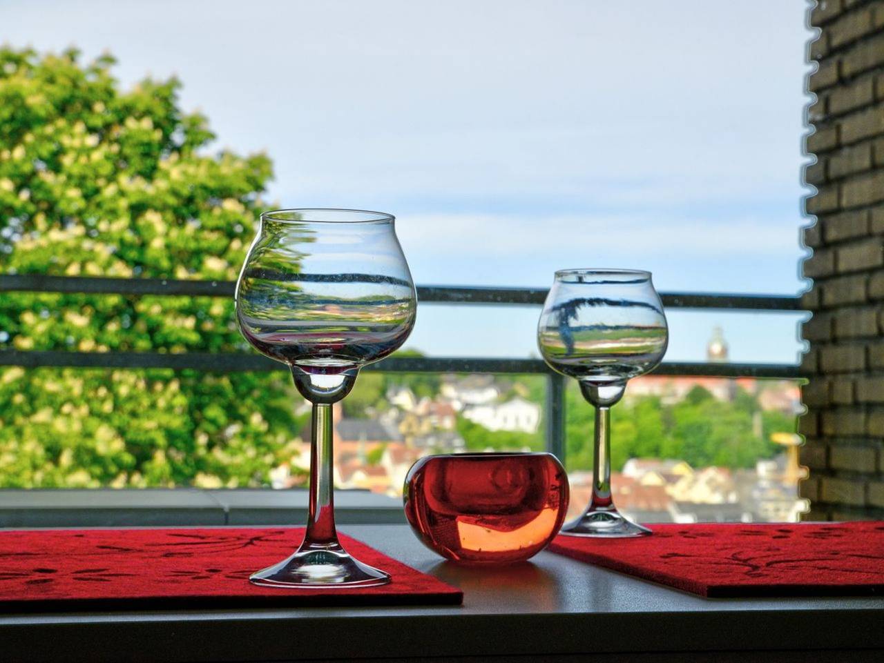 Ganze Ferienwohnung, Fewo1846 - Flensview - fewo1846 - Flensview / Modernes Studio-App. im 3. Og mit Balkon und Hafenblick in Flensburg, Flensburger Förde