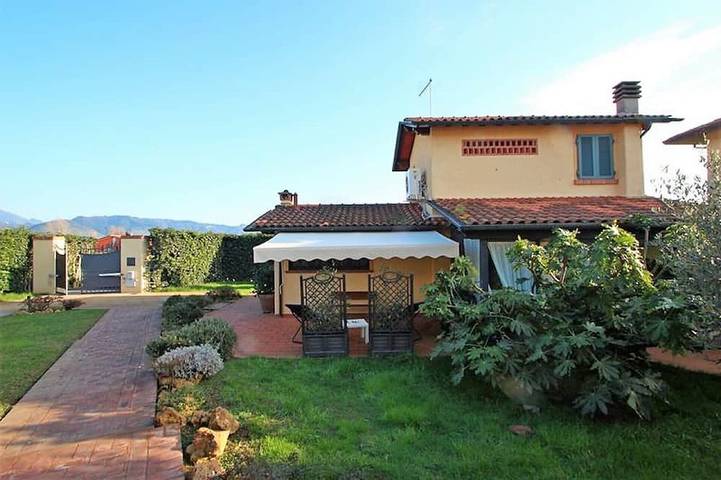 Ferienhaus für 4 Personen, mit Garten und Balkon - 1