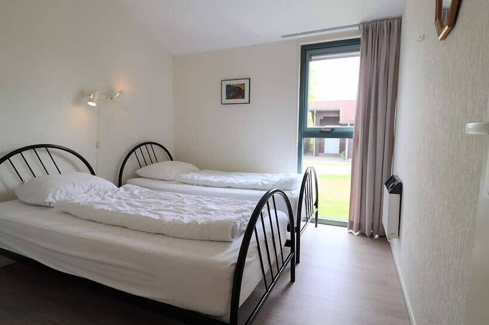 Beachpark 6 Ferienchalet nahe am Nordseestrand in Renesse Strand, Renesse