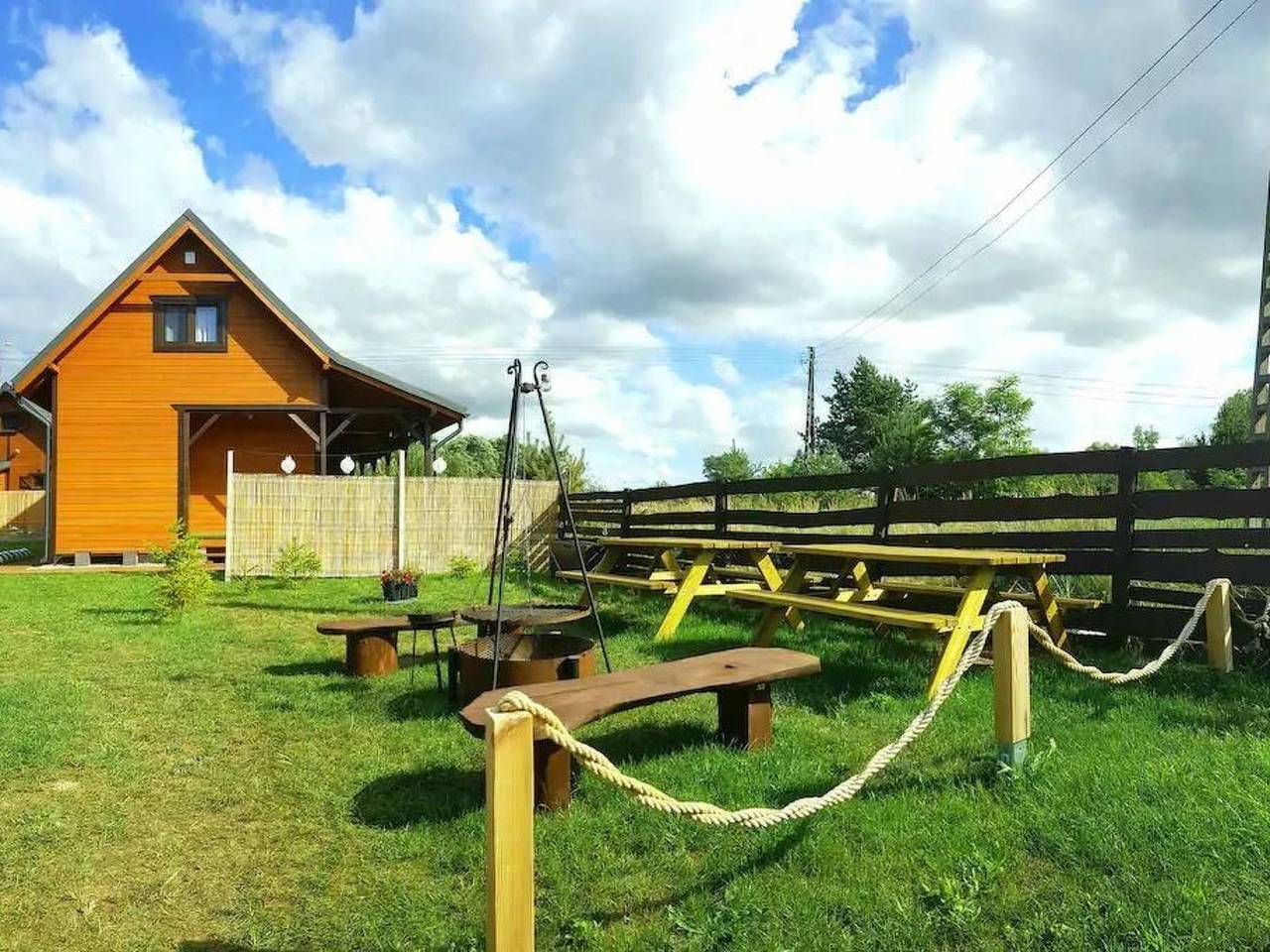 "Eko Domek" mit eigener Terrasse in Stegna, powiat nowodworski