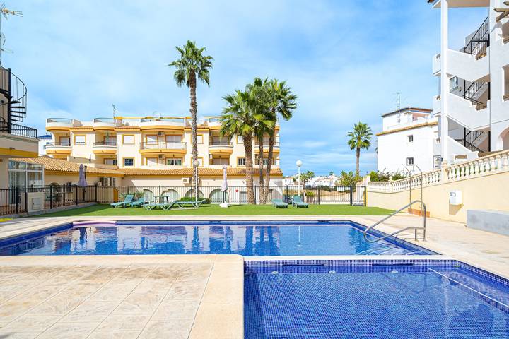 Ferienwohnung für 4 Personen, mit Kinderpool und Garten - 1