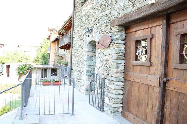 Gîte pour 6 personnes, avec balcon et vue dans Nus - 3