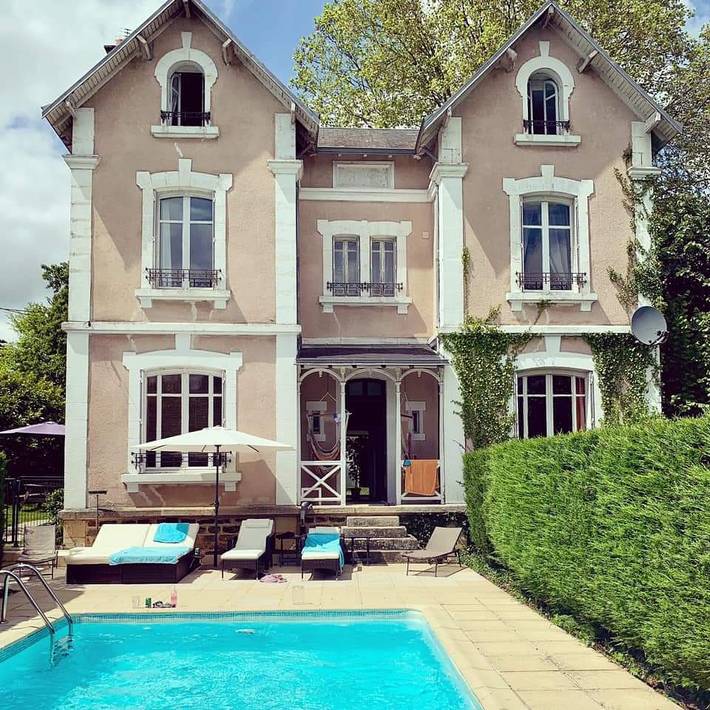 Ferienhaus für 12 Personen, mit Pool und Garten sowie Whirlpool, mit Haustier - 1