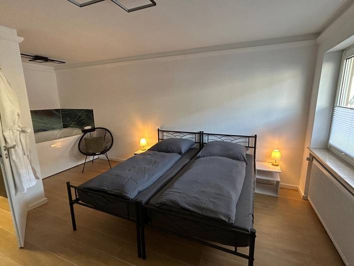 Ferienwohnung für 2 Personen, mit Whirlpool und Balkon - 1