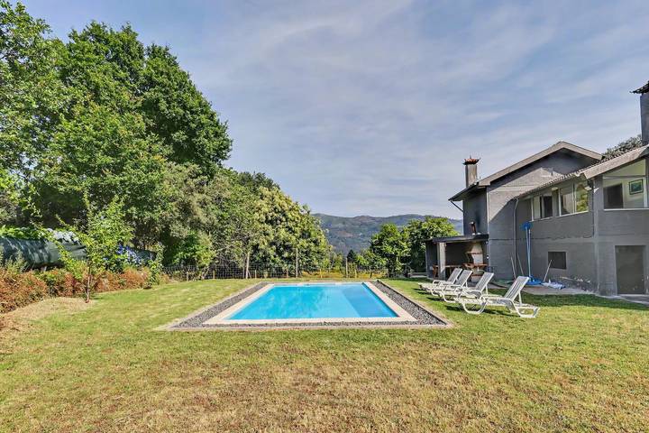 Casa rural para 8 personas, con Balcón además de Jardín y Vistas al lago en Distrito de Braga - 2