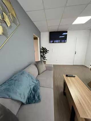 Gîte pour 15 personnes, avec vue dans Voivres-lès-le-Mans - 3