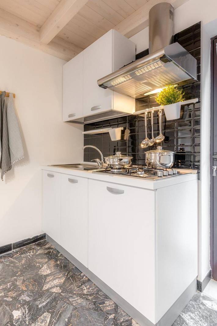 Apartamento entero, Apartamento 'Rondinella By Palazzo Refolo' con jardín privado, Wi-Fi y aire acondicionado in Martano, Provincia de Lecce