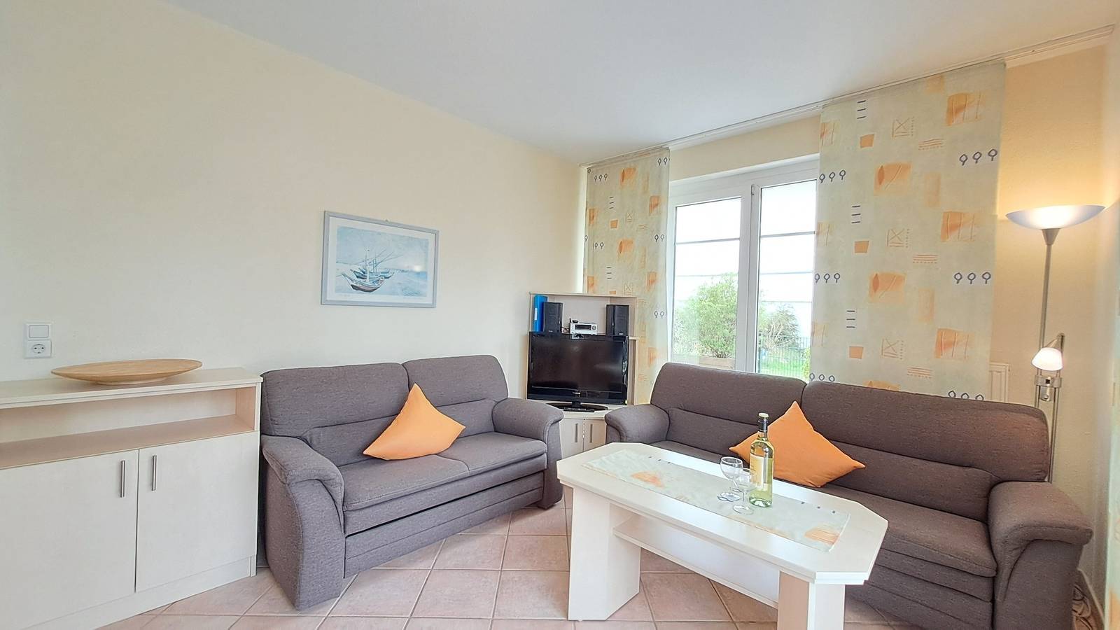 Entire holiday apartment, Ferienwohnung Strandglück - mit sonniger Terrasse in Baabe, Ruegen