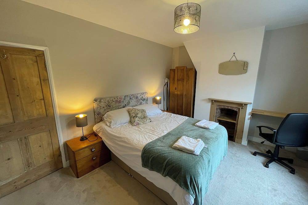 Beautiful Comfortable Character House in Central Stafford  in Stafford, Staffordshire