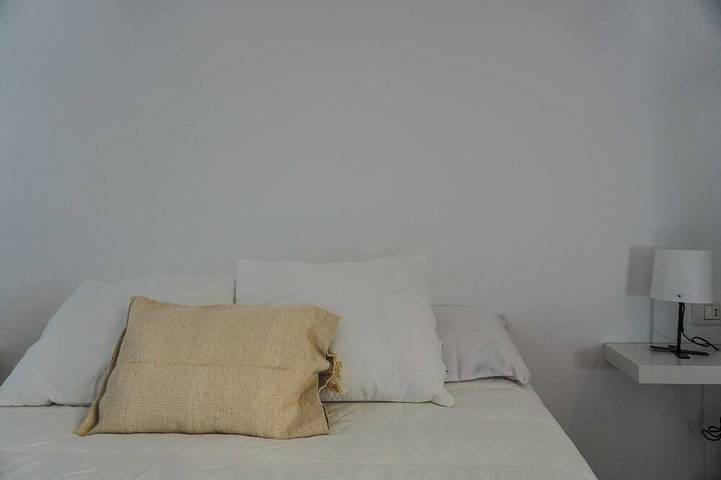 Ganze Wohnung, Blue Coast Apartment with Pool and WIFI in Playa de LA BALLENA (Arona), Arona