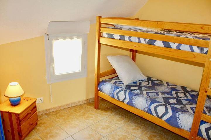 Maison à 150 mètres d'une Belle Plage, Charges Comprises, Internet,Parking Privé in Barneville-Carteret, Côte de la Déroute