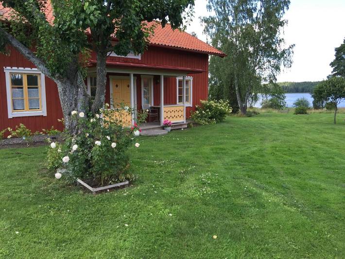 Ferienhaus für 7 Personen, mit Garten und Seeblick sowie Terrasse - 1