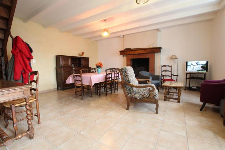 Gîte pour 7 personnes, avec terrasse et jardin à Dragey-Ronthon - 4