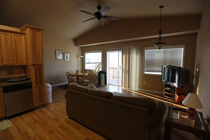 Vacation rental for 41 people, with terrace in Flathead Lake