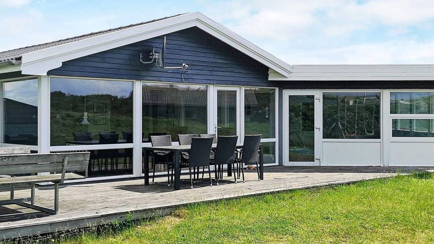Ferienhaus für 9 Personen, mit Whirlpool und Pool sowie Terrasse und Sauna in Søndervig - 2