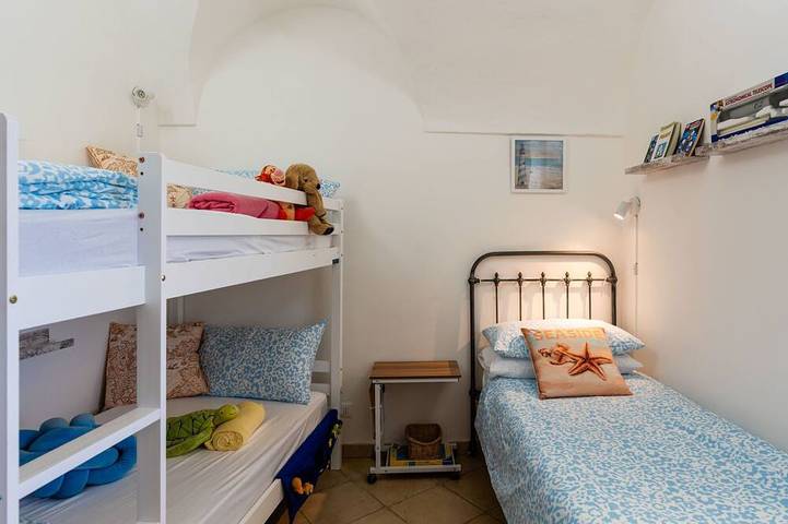 Gîte pour 5 personnes, avec Terrasse dans Lingueglietta - 4