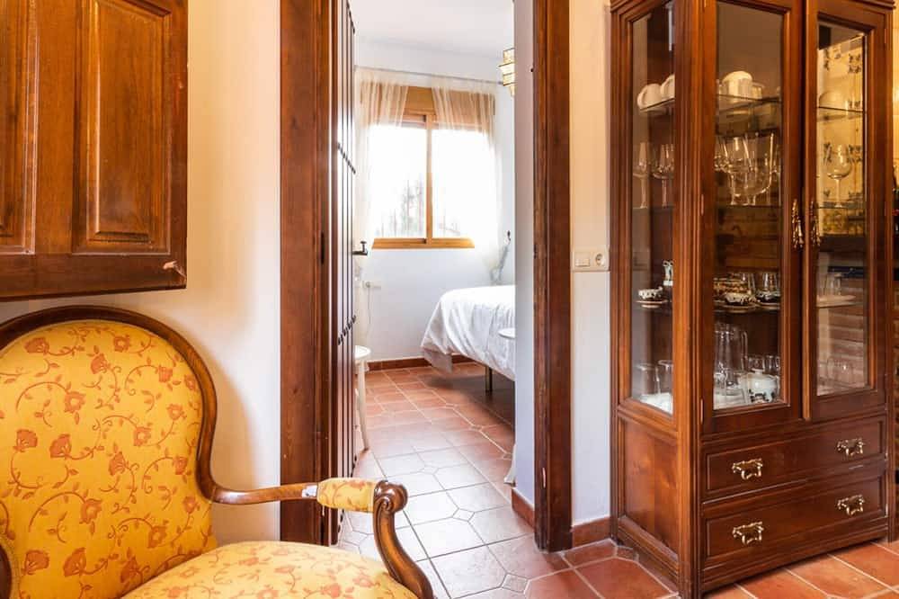 Andalusian rustic farmhouse with private pool in Nigüelas, Granada Province