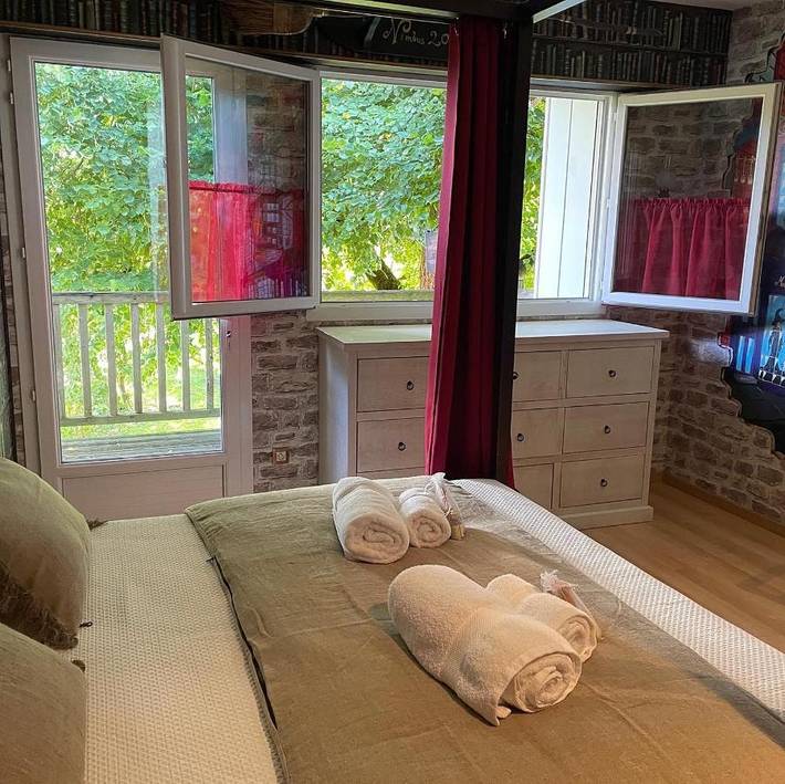 Location de vacances pour 2 personnes, avec Balcon ainsi que Terrasse et Jardin dans Asnières-sur-Nouère - 4