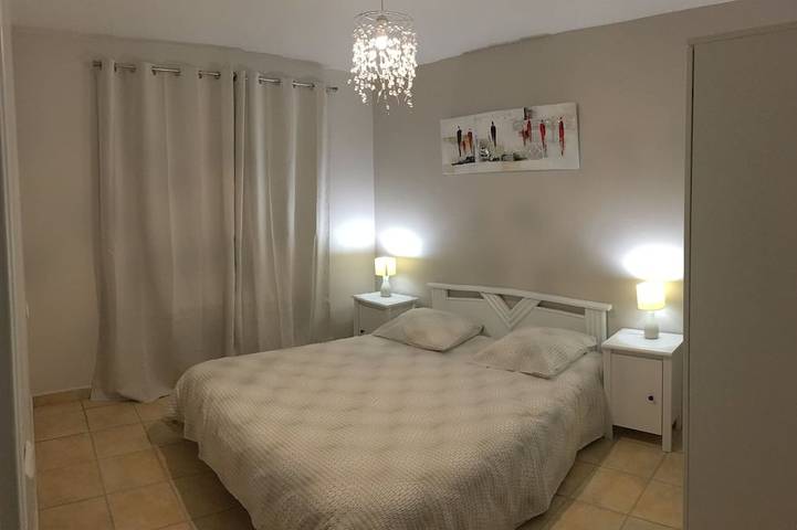 Klimatisierte Familienvilla mit beheiztem Pool,ruhig gelegen zwischen Meer in Montauroux, Mittelmeerküste (Frankreich)