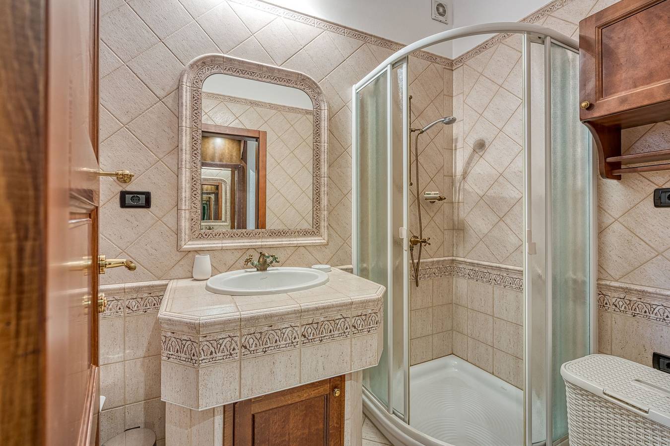 Ganze Wohnung, Seaside Villa Marittima Apartment Izola in Izola, Slowenische Riviera