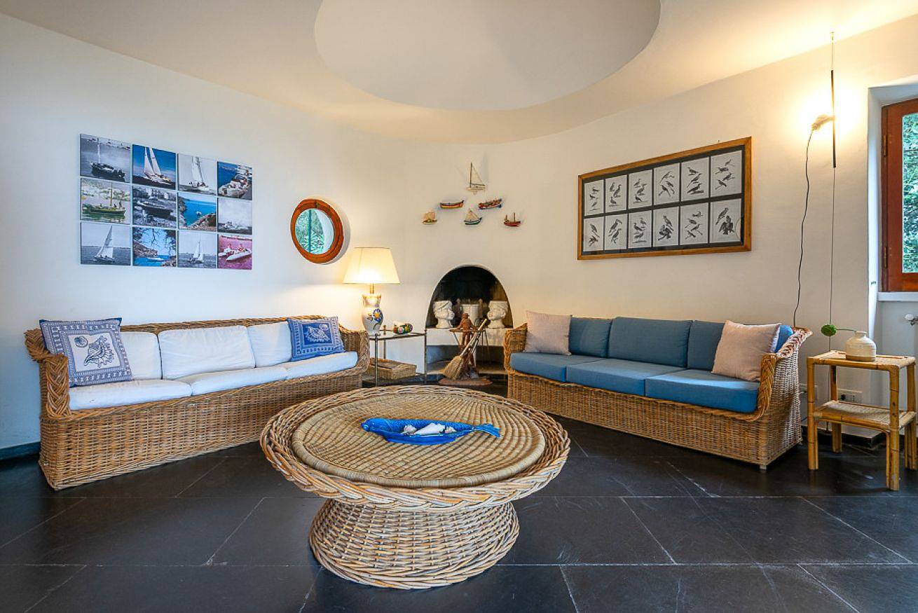 Apartamento entero, Relax and Nature at Punta Rossa, Just Steps from the Sea. in Agro Pontino