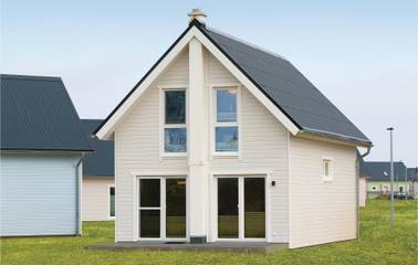 Strandhaus für 4 Personen, mit Terrasse und Garten in Olpenitz