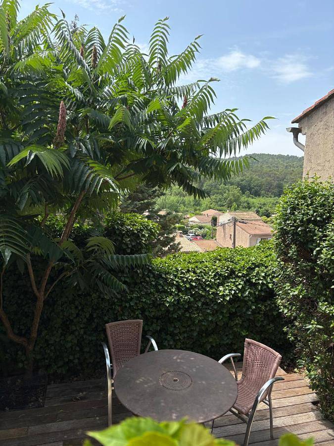 Gîte pour 4 personnes, avec vue et jardin à Le Val - 4