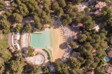 Gîte pour 8 personnes, avec jardin et piscine, animaux acceptés dans Golf de Pont Royal