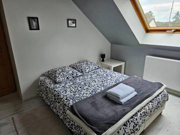 Chambre d’hôte pour 2 personnes, avec vue et jardin à Saint-Saturnin