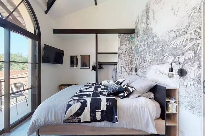 Chambre d’hôte pour 2 personnes, avec jardin et piscine dans Lac de Biscarrosse