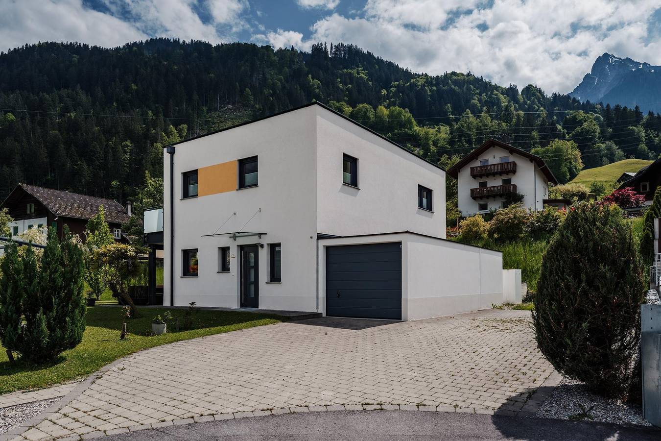 Ferienhaus, Dusche und Bad, Wc, 3 Schlafräume in Rätikon Gebirgsgruppe, Tschagguns