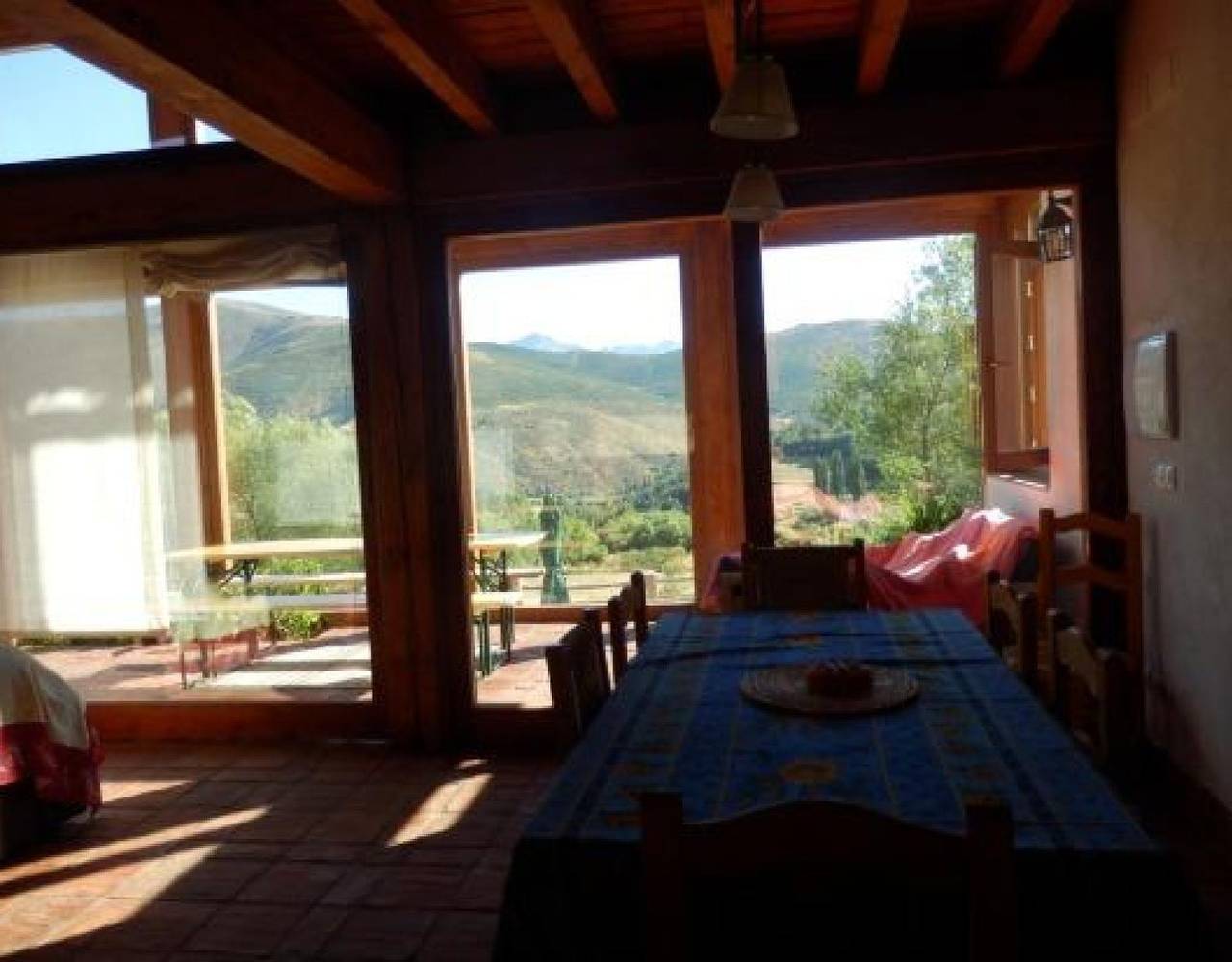 Maison écologique du soleil 1 in San Juan de Gredos, Région d'Ávila