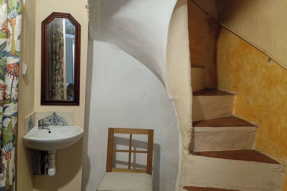 À 5 mn de la Mer, Dans le Centre Médiéval Piétonnier, Maison de Village de 60 m2 in Portiragnes, Côte d'Améthyste