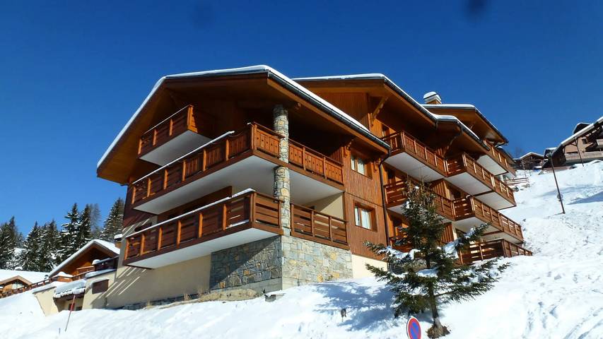 Location de vacances pour 8 personnes, avec Balcon à Peisey-Nancroix