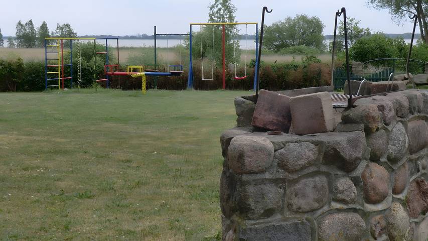 Ferienhaus für 6 Personen, mit Garten und Seeblick in Lütow - 4
