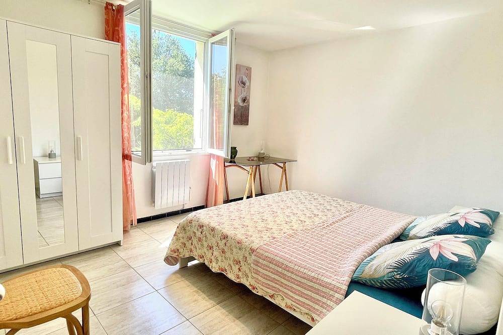 Rendez-vous avec les cigales - Gîte 6 people - 100m2 - private swimming pool - air conditioning in Cheval-Blanc, Parc naturel régional du Luberon