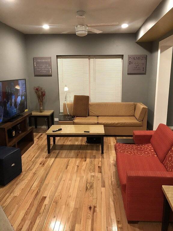 Luxus-Zuhause fern von Zuhause in Chicago, Cook County