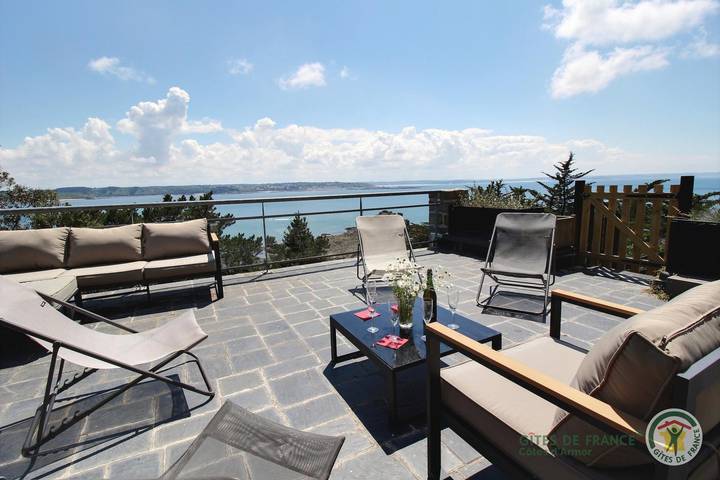 Gîte pour 11 personnes, avec terrasse et jardin, animaux acceptés à Trébeurden - 3